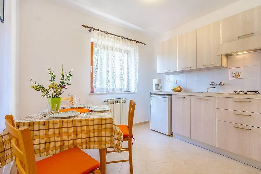 Apartments Valbandon Fažana Horvátország